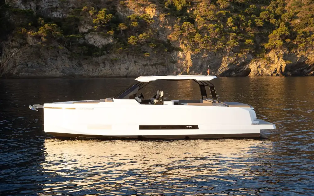 De Antonio YachtsD36 Open