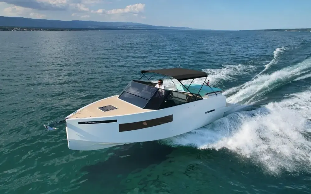 De Antonio YachtsD28 Cruiser