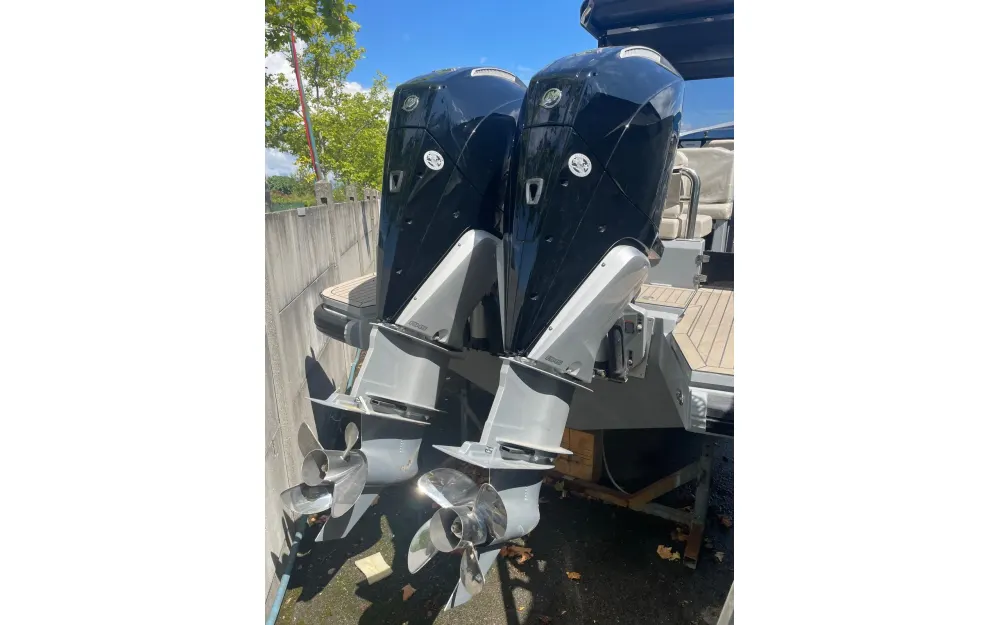slider 11 Rand Boats Roamer 29