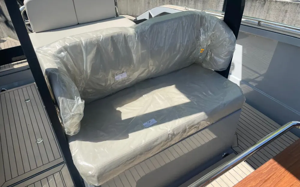 slider 2 Rand Boats Roamer 29