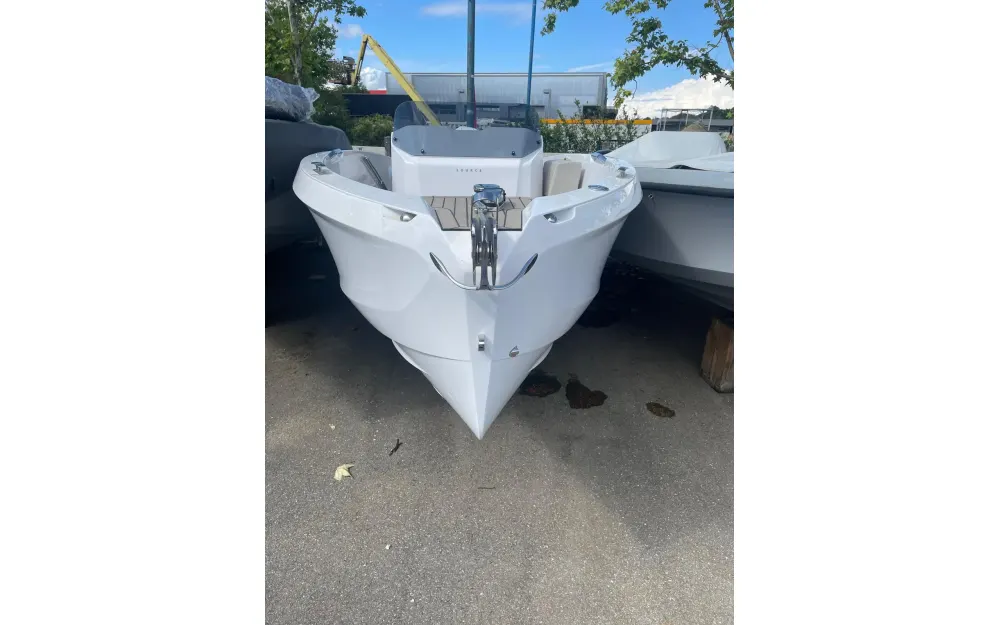 slider 3 Rand Boats Source 22