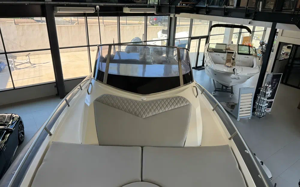 slider 6 Capelli Tempest 44