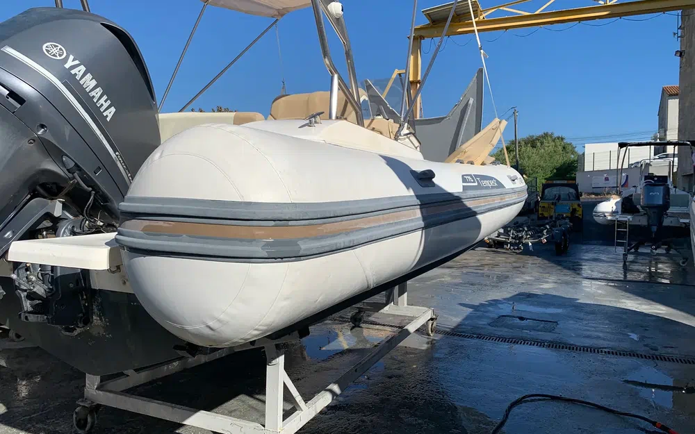 slider 3 Capelli Tempest 775 Luxe