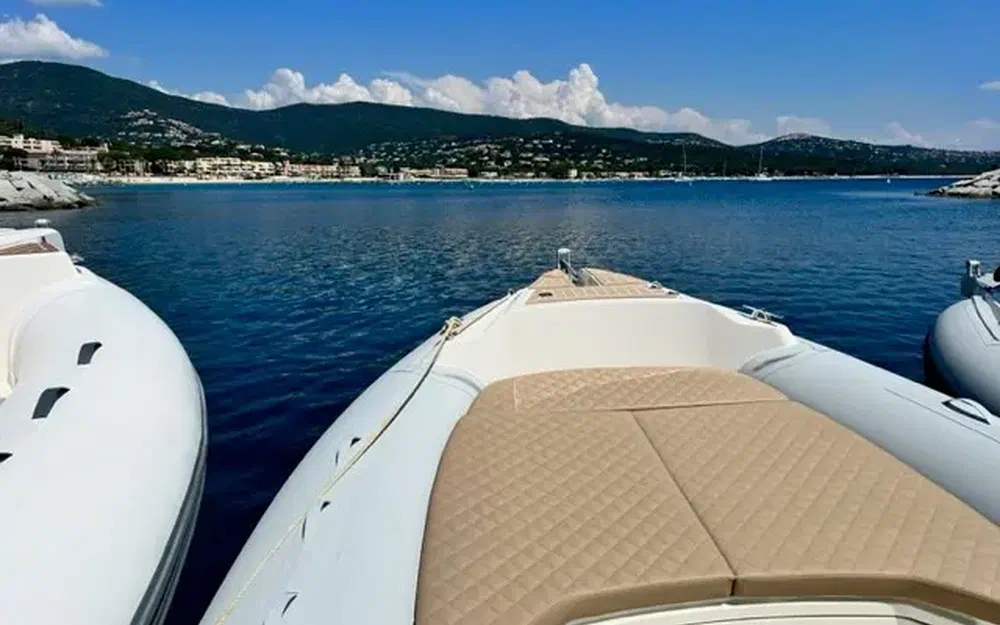 slider 7 Capelli Tempest 700 Open