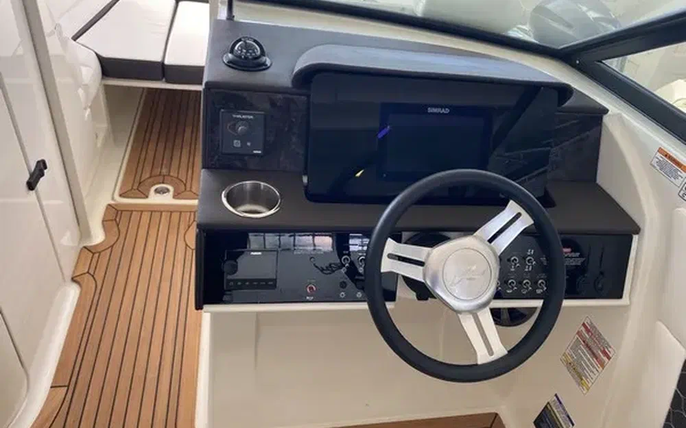 slider 10 Sea Ray SDX 270