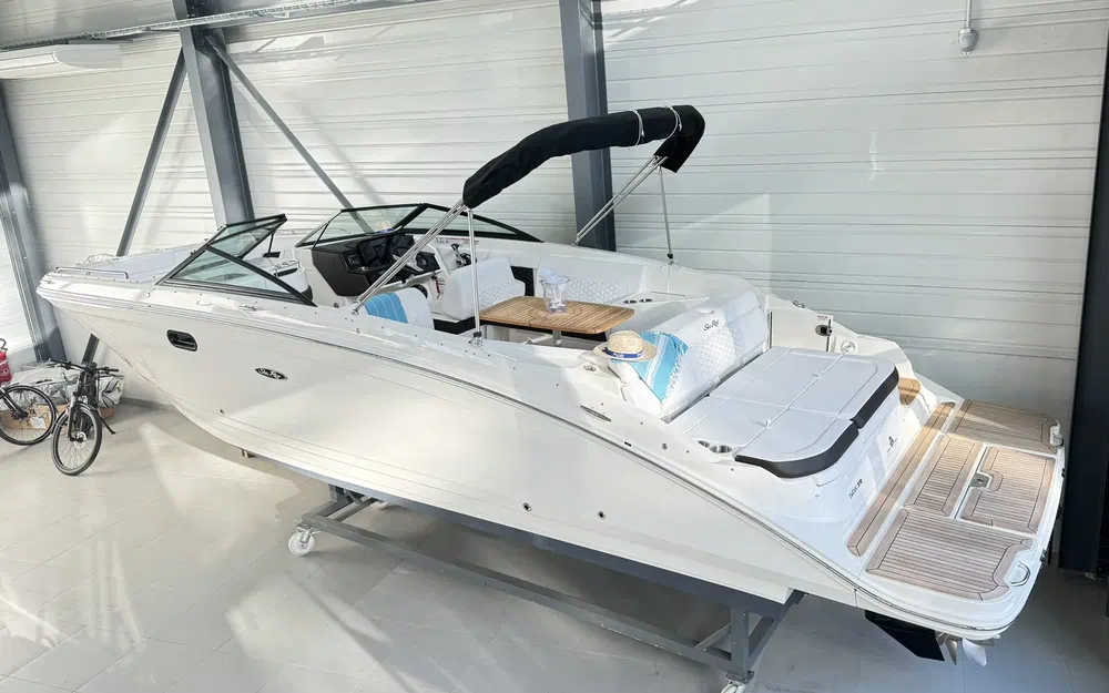 slider 1 Sea Ray SDX 270