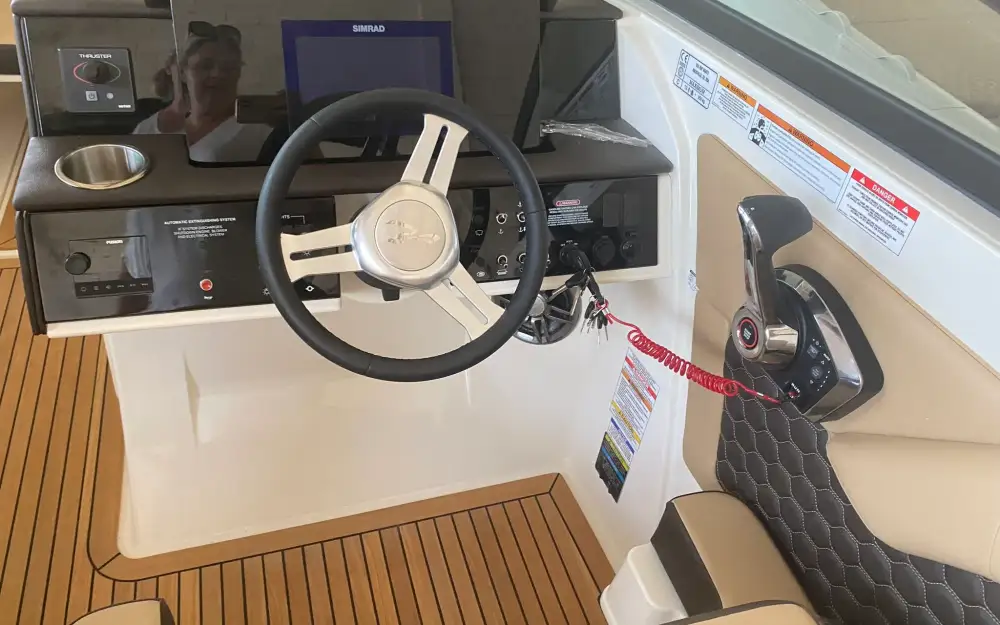 slider 5 Sea Ray SDX 270