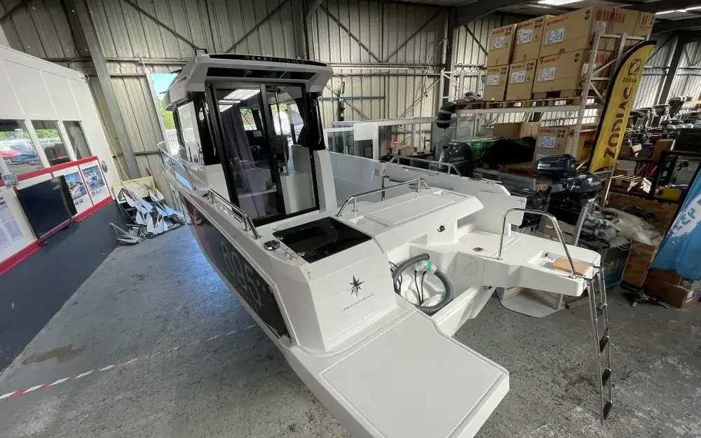 slider 2 Jeanneau Merry Fisher 695 Sport Serie 2