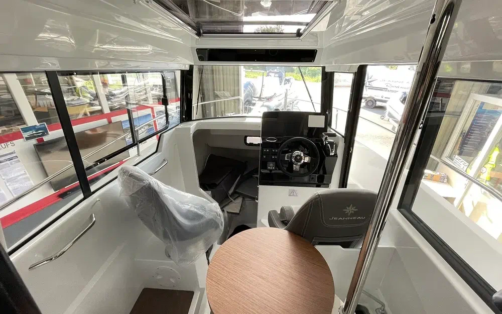 slider 3 Jeanneau Merry Fisher 695