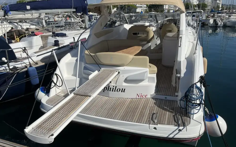 slider 2 Beneteau Monte Carlo 37