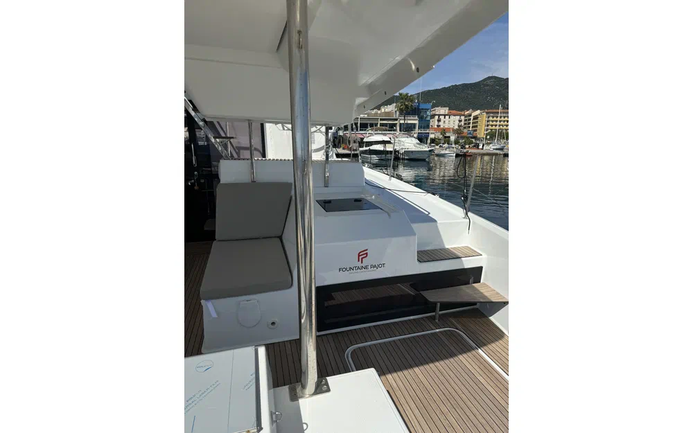 slider 9 Fountaine Pajot Tanna 47