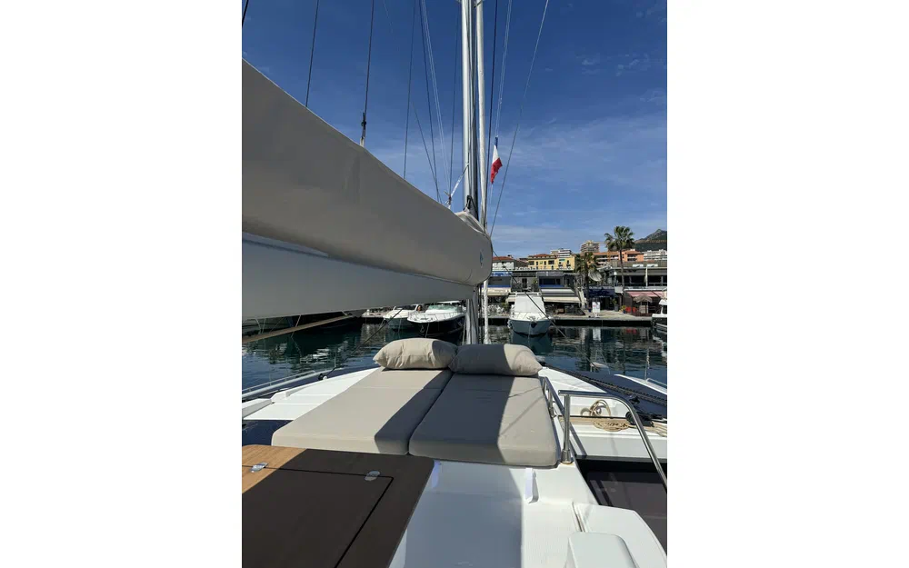slider 11 Fountaine Pajot Tanna 47