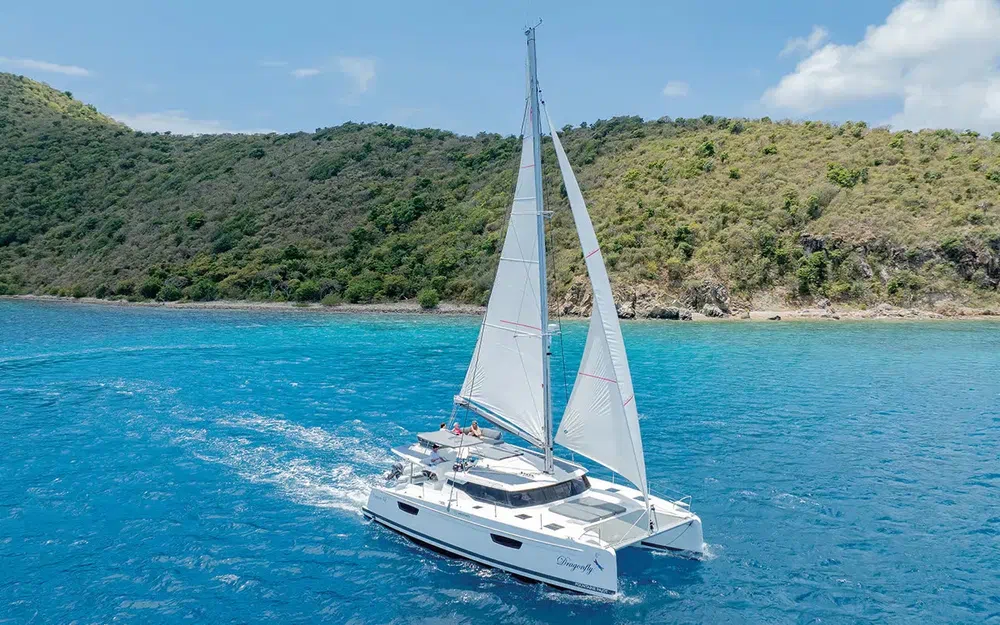 slider 1 Fountaine Pajot Tanna 47