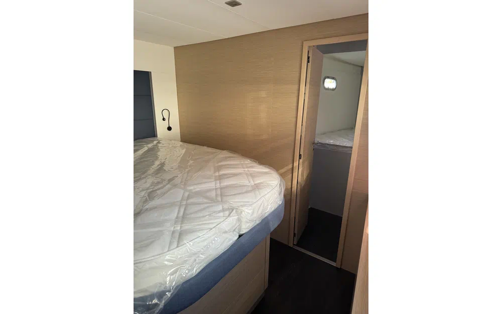 slider 23 Fountaine Pajot Tanna 47