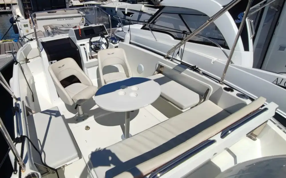 slider 13 Beneteau Flyer 7 SPACEdeck