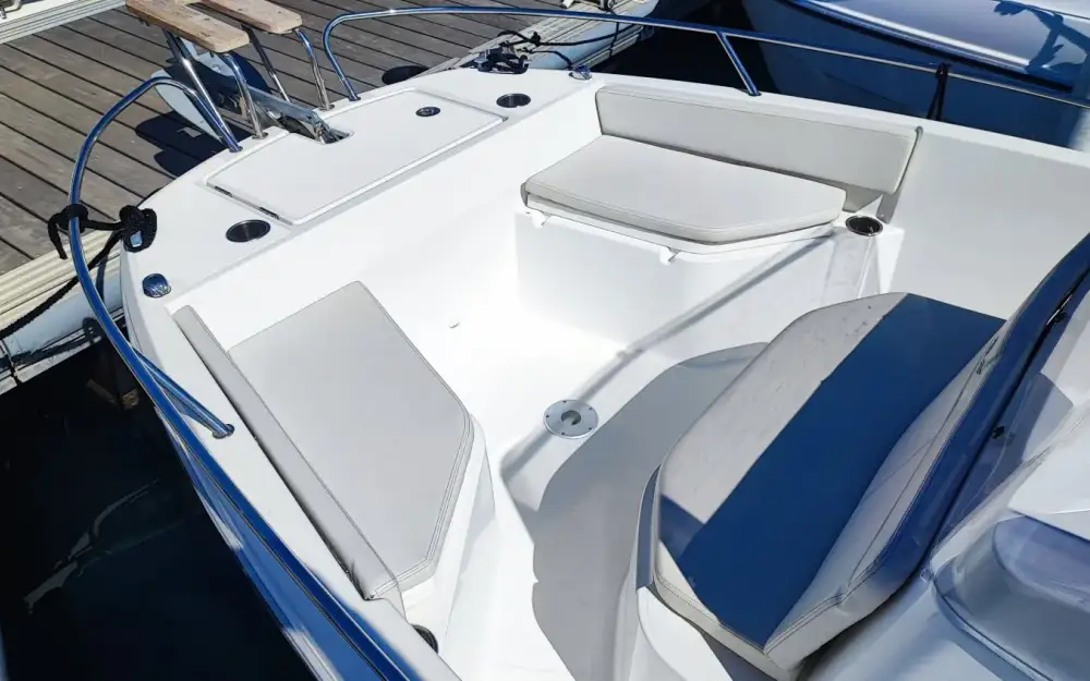 slider 5 Beneteau Flyer 7 SPACEdeck