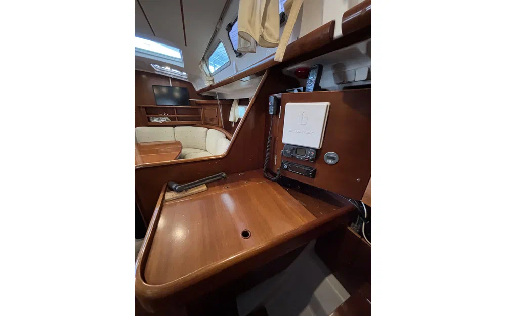 slider 8 Beneteau Oceanis 423
