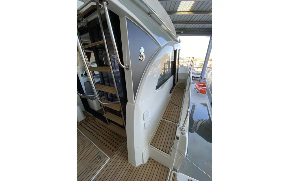slider 21 Beneteau Antares 11