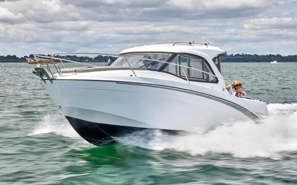 BeneteauAntares 7 Fishing