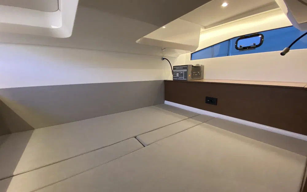 slider 11 Beneteau Gran Turismo 36