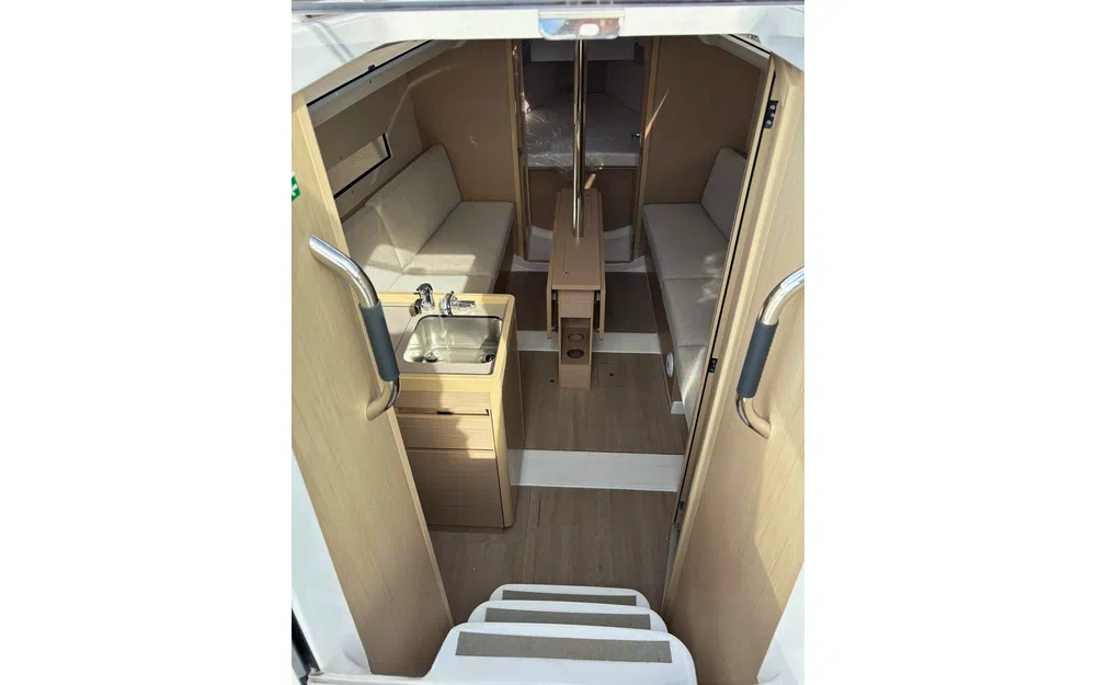 slider 9 Beneteau Oceanis 30.1