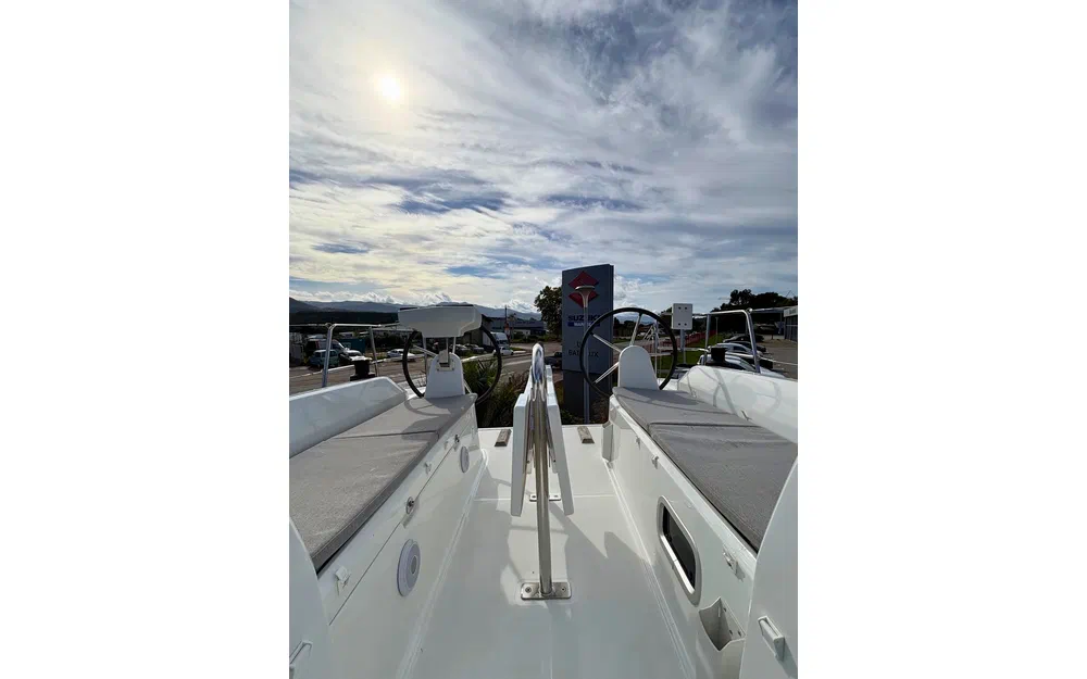 slider 6 Beneteau Oceanis 30.1