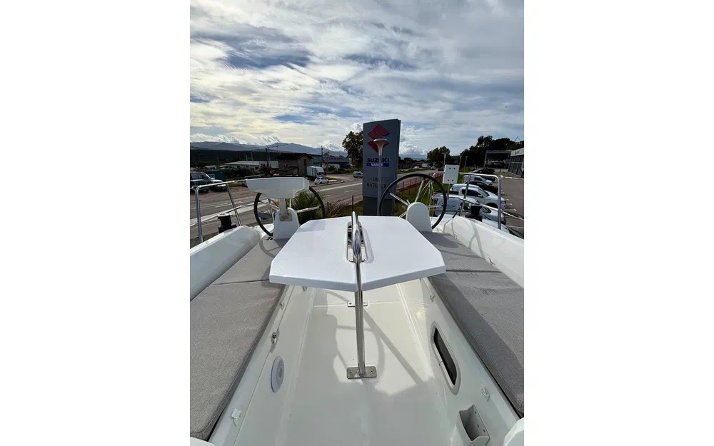 slider 7 Beneteau Oceanis 30.1