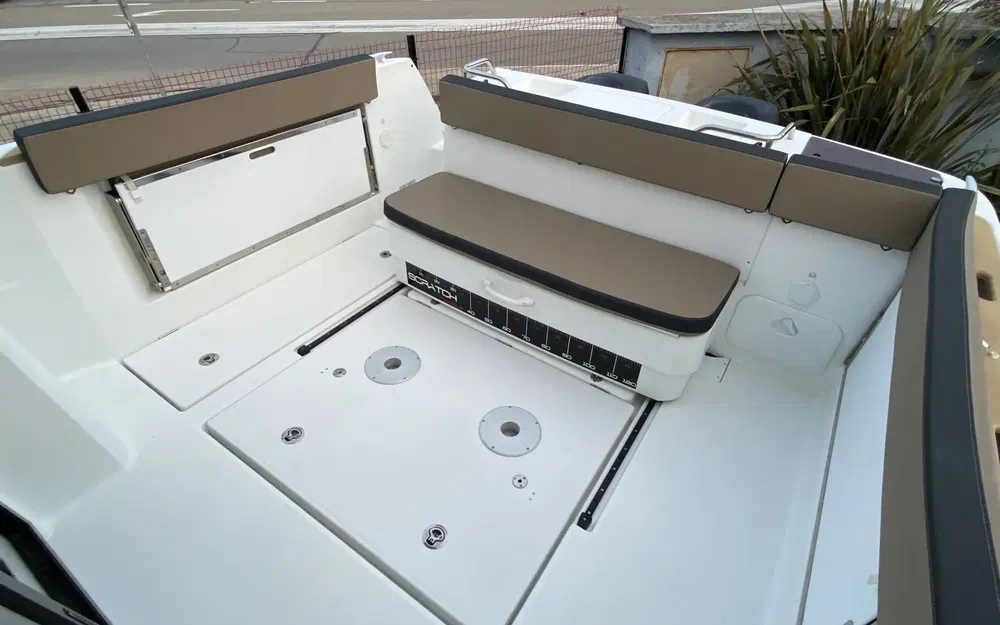 slider 10 Jeanneau Merry Fisher 855