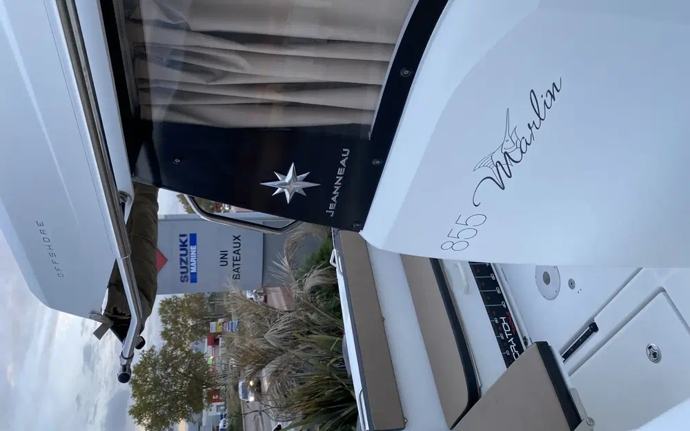 slider 13 Jeanneau Merry Fisher 855