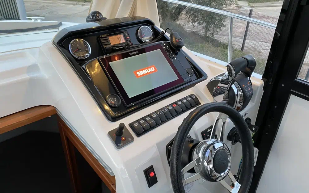 slider 20 Jeanneau Merry Fisher 855