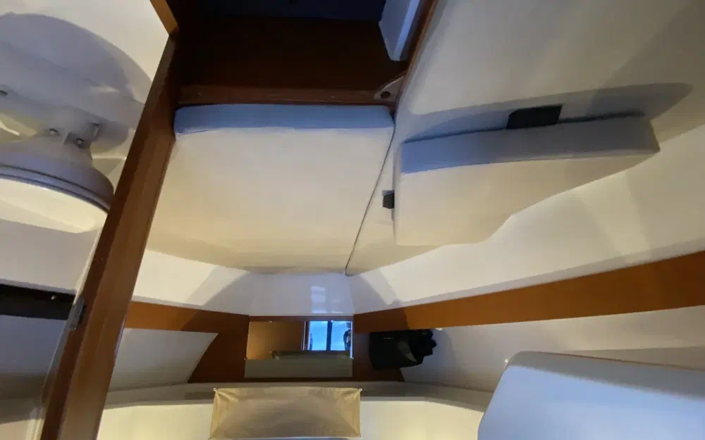 slider 4 Jeanneau Merry Fisher 855