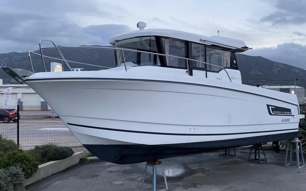 slider 6 Jeanneau Merry Fisher 855