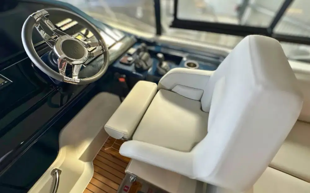 slider 27 Beneteau Gran Turismo 45