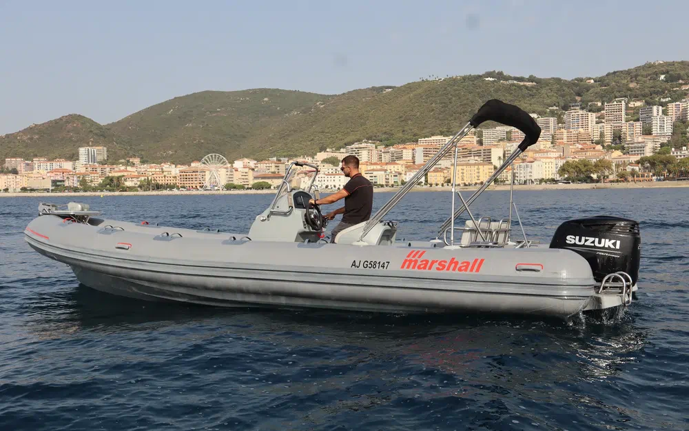 slider 23 Marshall M6 Touring