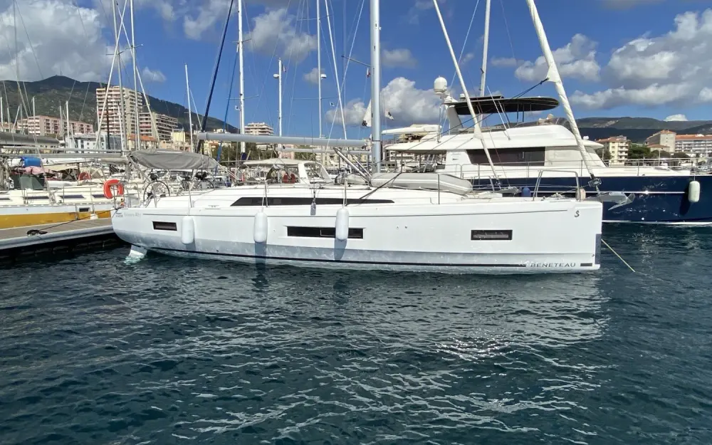 slider 0 Beneteau Oceanis 40.1 - null