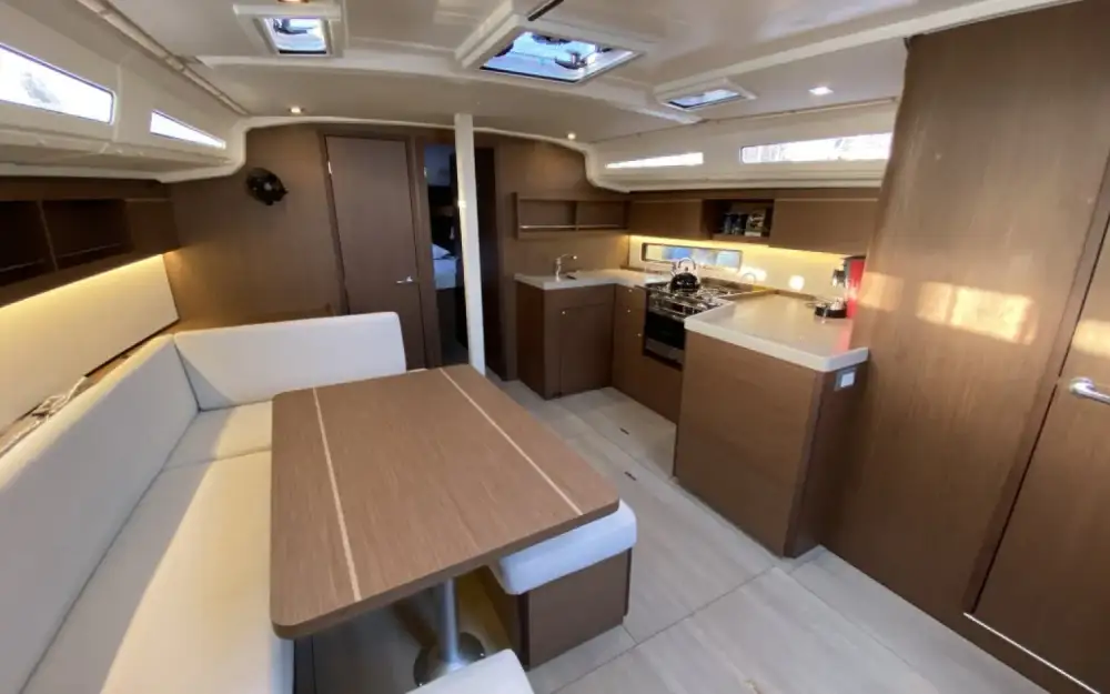 slider 2 Beneteau Oceanis 40.1