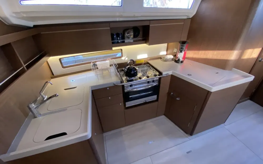 slider 3 Beneteau Oceanis 40.1 - null