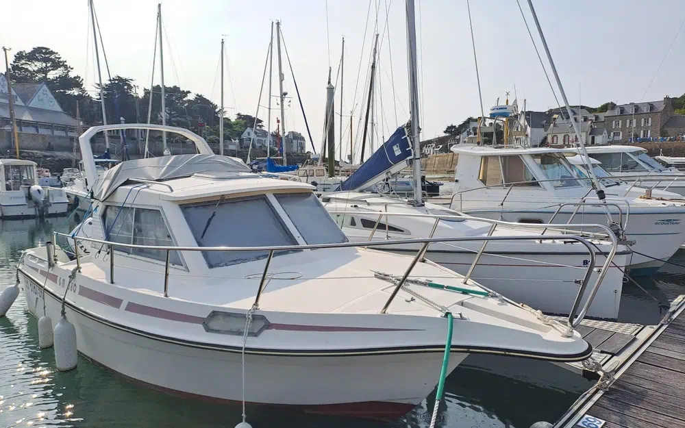 slider 0 Guymarine GM 680