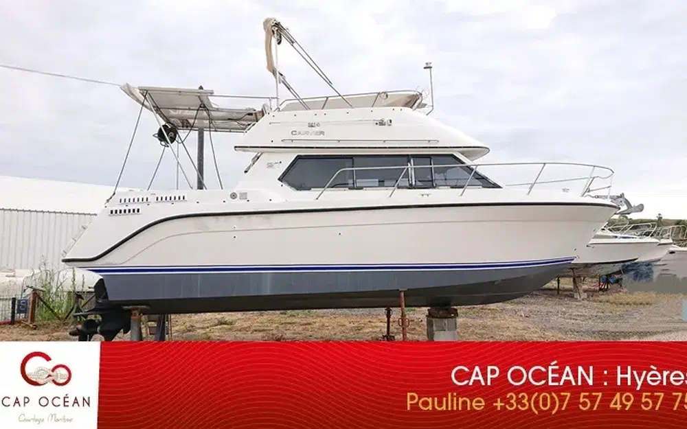 CarverCarver 26 Command Bridge