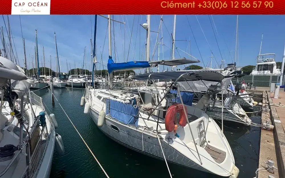 JeanneauSun Odyssey 33