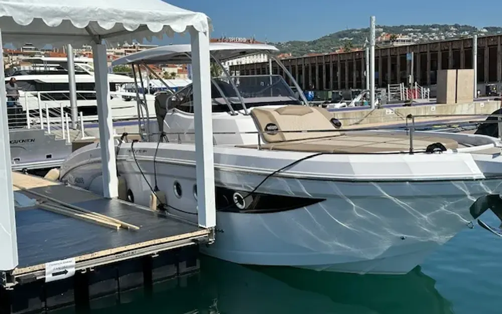 slider 8 Ranieri Next 370 Sh
