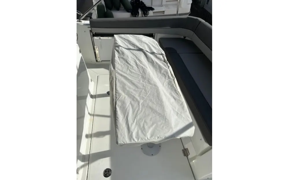 slider 14 Jeanneau Cap Camarat 9.0 CC