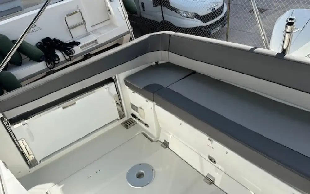 slider 16 Jeanneau Cap Camarat 9.0 CC