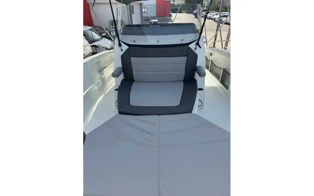 slider 17 Jeanneau Cap Camarat 9.0 CC