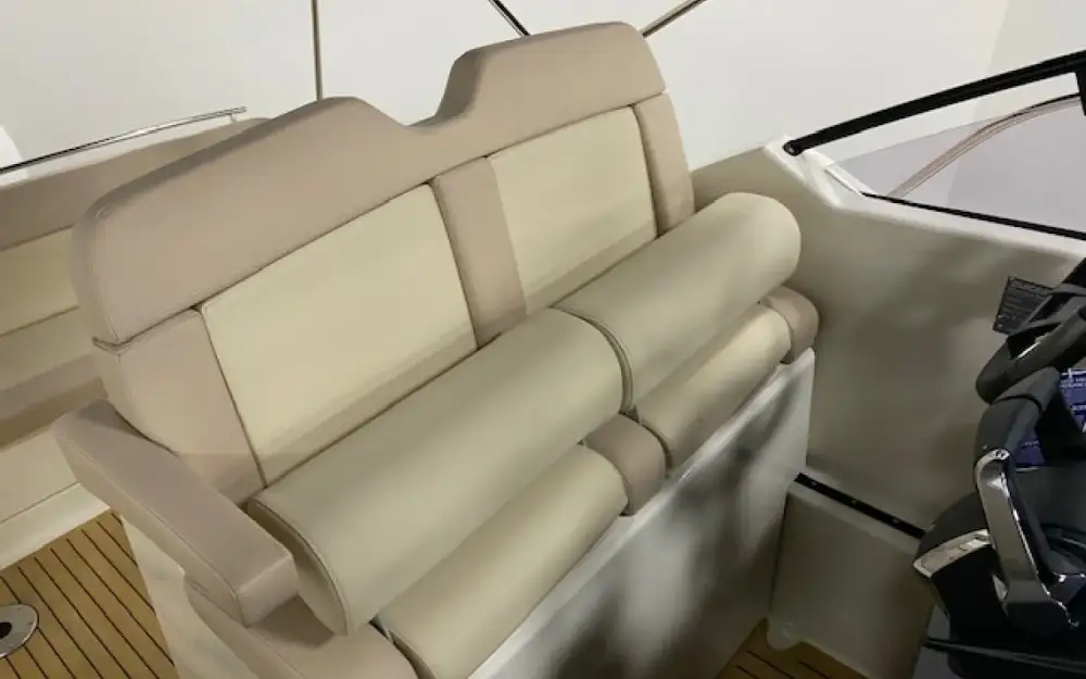 slider 24 Quicksilver Activ 875 Sundeck