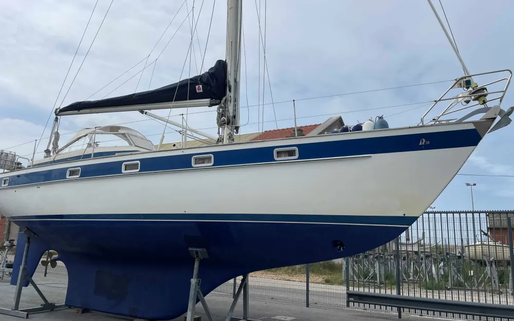 Hallberg RassyHallberg Rassy 38
