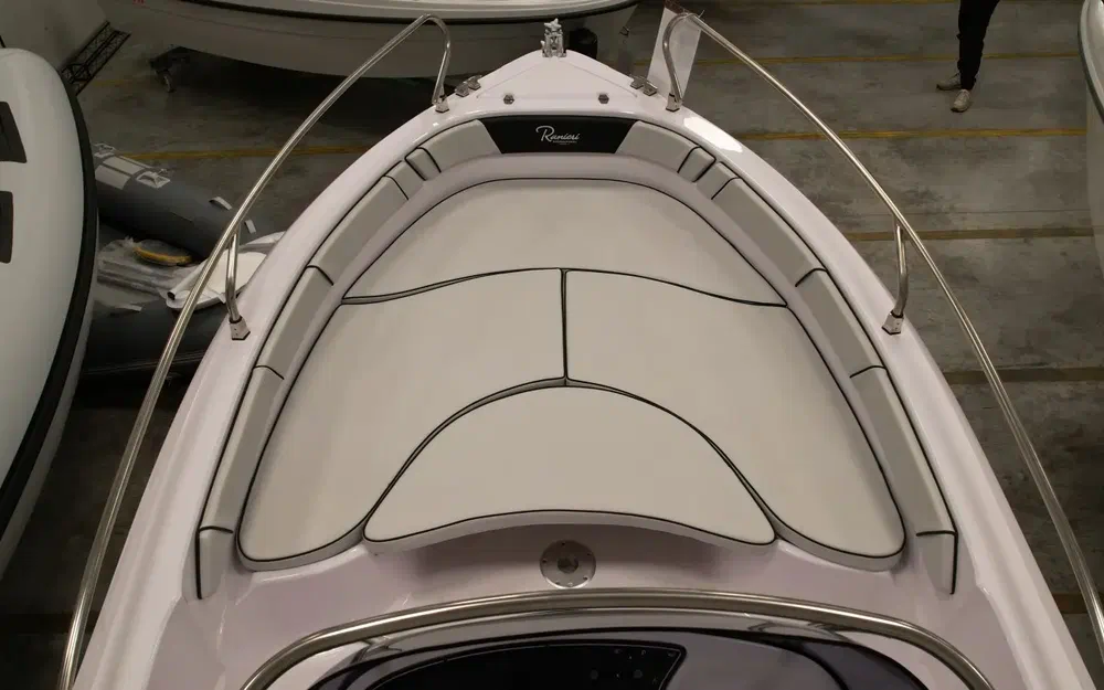 slider 15 Ranieri Voyager 19 S