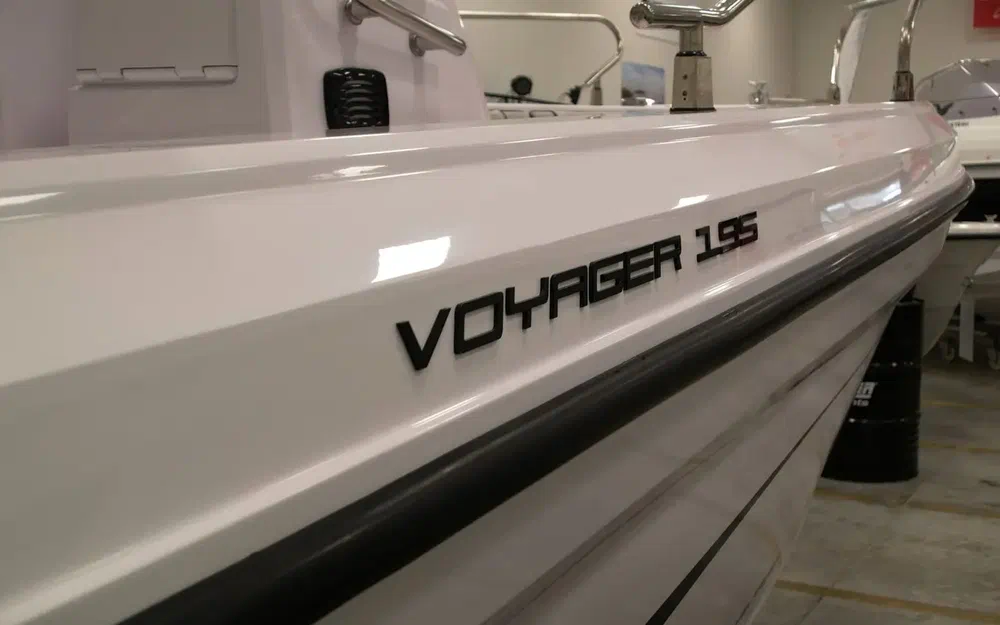 slider 5 Ranieri Voyager 19 S