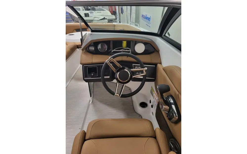 slider 5 Four Winns HD3