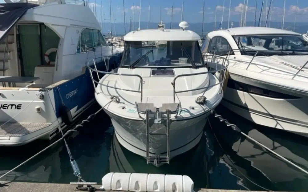 slider 0 Jeanneau Merry Fisher 895